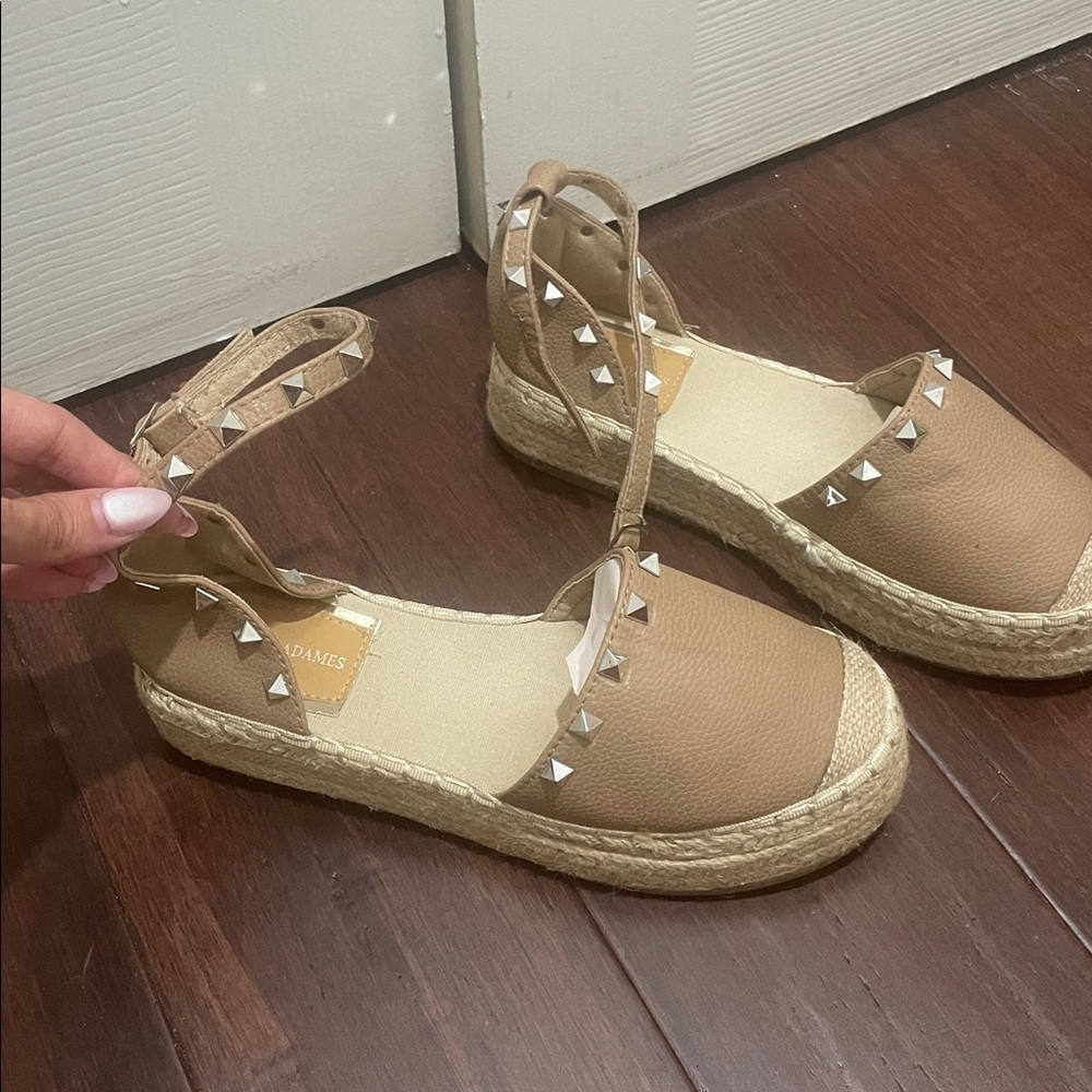 Victoria Adames Beverly studded Espadrilles Taupe
